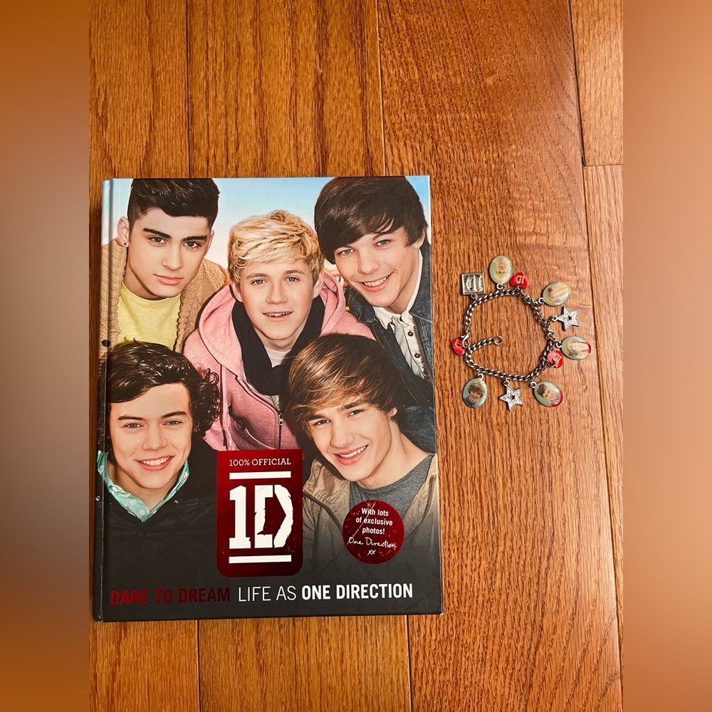 ONE DIRECTION MERCH BUNDLE: DARE TO DREAM BOOK & CHARM BRACELET DUO
